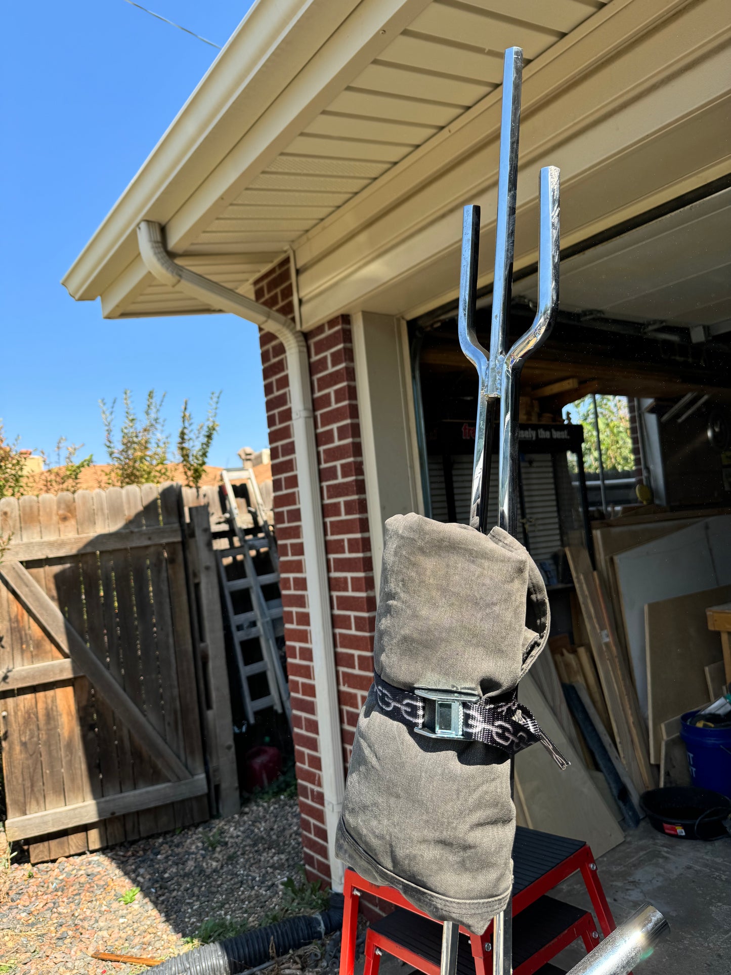 CHAINS cinch strap -black