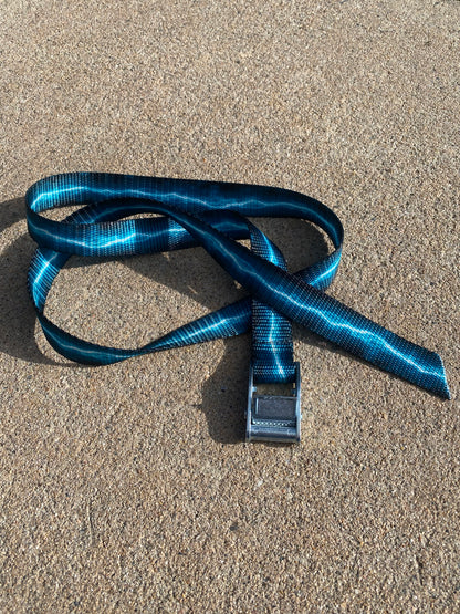 LIGHTNING cinch strap